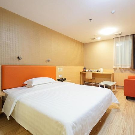 Jia Mei Xin Holiday Hotel Baiyun Airport Branch Guangzhou Exterior photo