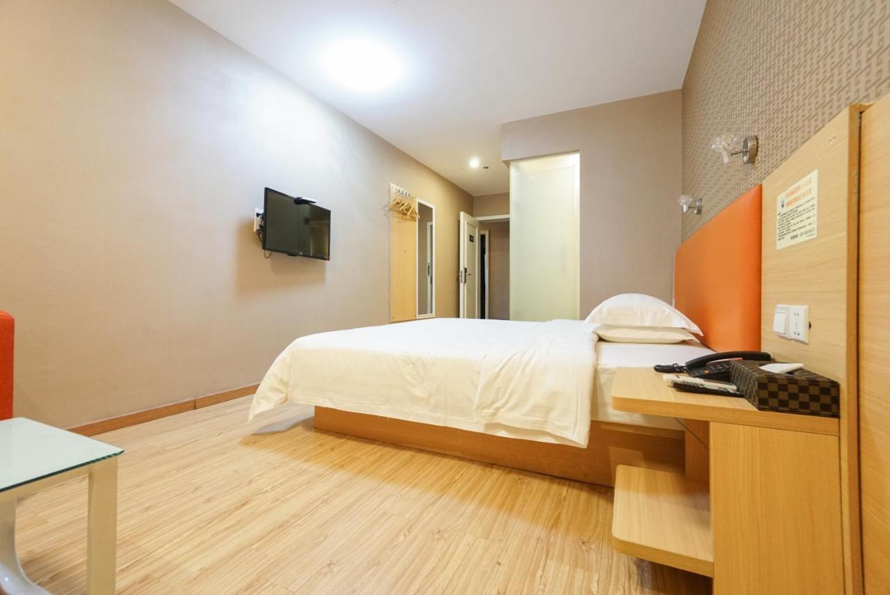 Jia Mei Xin Holiday Hotel Baiyun Airport Branch Guangzhou Exterior photo