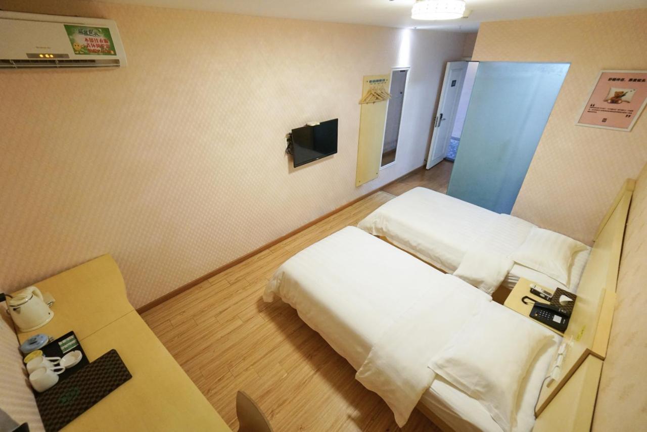 Jia Mei Xin Holiday Hotel Baiyun Airport Branch Guangzhou Exterior photo