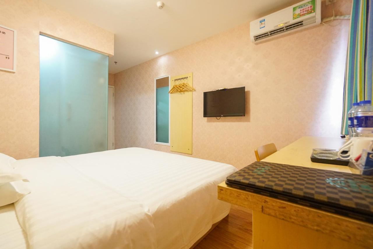 Jia Mei Xin Holiday Hotel Baiyun Airport Branch Guangzhou Exterior photo
