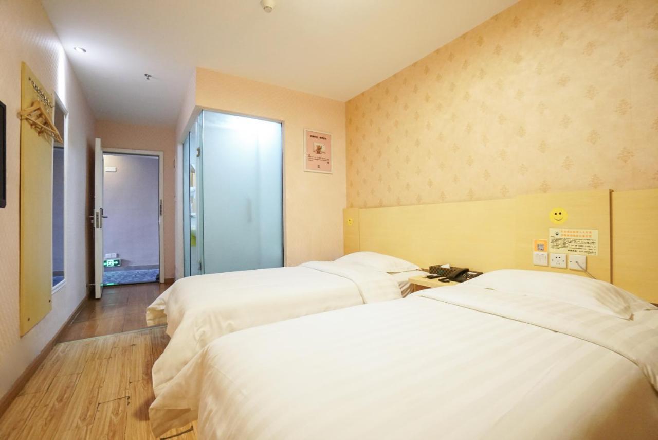 Jia Mei Xin Holiday Hotel Baiyun Airport Branch Guangzhou Exterior photo